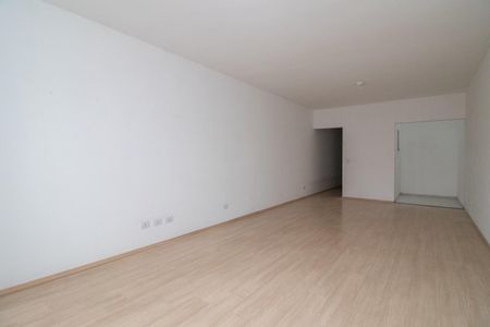 Casa à venda com 300m², 3 quartos e 6 vagasSala