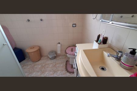 Casa à venda com 160m², 3 quartos e 2 vagasBanheiro Social