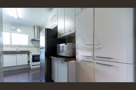 Apartamento à venda com 240m², 4 quartos e 4 vagas