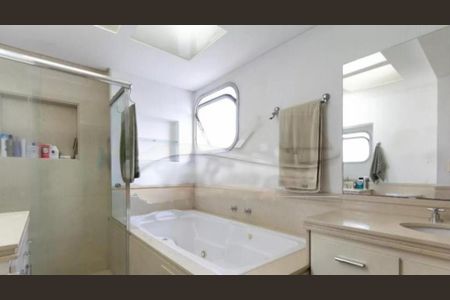 Apartamento à venda com 240m², 4 quartos e 4 vagas