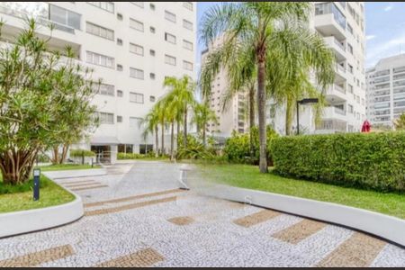 Apartamento à venda com 240m², 4 quartos e 4 vagas
