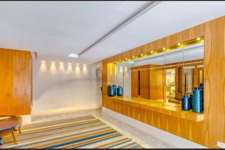 Apartamento à venda com 240m², 4 quartos e 4 vagas