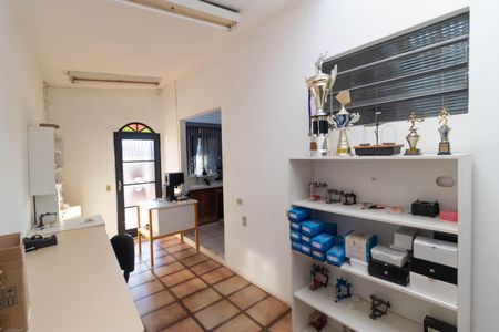 Casa à venda com 267m², 3 quartos e 2 vagasÁrea de luz