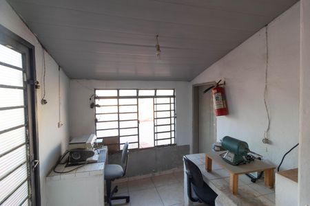 Casa à venda com 267m², 3 quartos e 2 vagasOficina