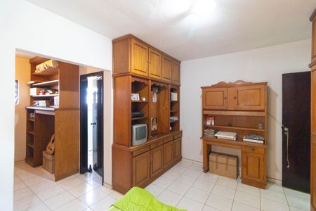 Casa à venda com 267m², 3 quartos e 2 vagasSuíte