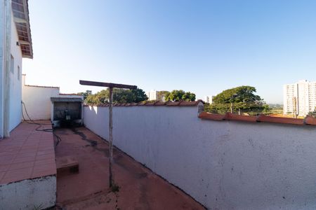 Casa à venda com 267m², 3 quartos e 2 vagasQuintal