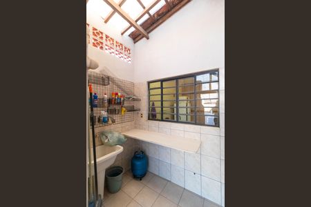 Casa à venda com 267m², 3 quartos e 2 vagasÁrea de Serviço