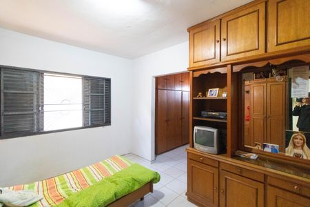 Casa à venda com 267m², 3 quartos e 2 vagasSuíte