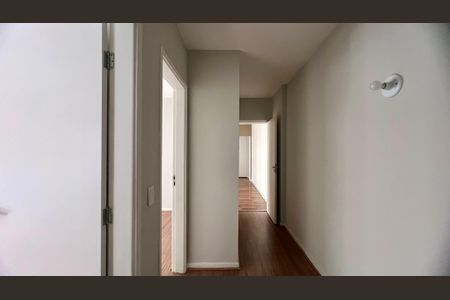 Apartamento à venda com 78m², 2 quartos e 1 vaga Apartamento à venda com 78m², 2 quartos e 1 vagaCorredor