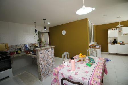Apartamento à venda com 115m², 2 quartos e 1 vagaCozinha