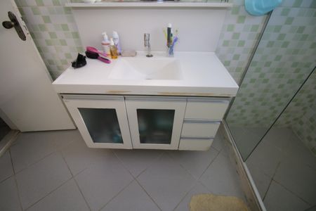 Apartamento à venda com 115m², 2 quartos e 1 vagaBanheiro 