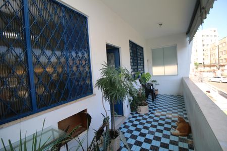 Apartamento à venda com 115m², 2 quartos e 1 vagaVaranda