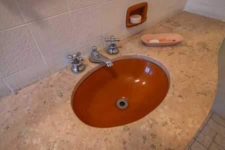 Casa à venda com 280m², 2 quartos e 3 vagasSuíte 2 - Banheiro