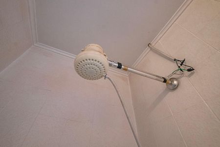 Casa à venda com 280m², 2 quartos e 3 vagasSuíte 2 - Banheiro