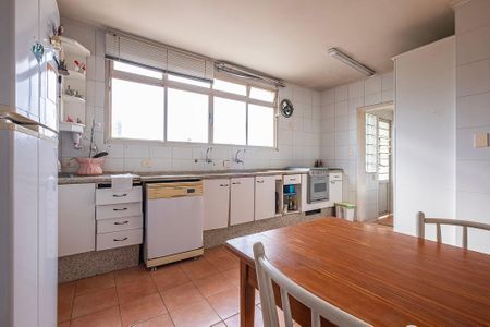 Casa à venda com 280m², 2 quartos e 3 vagasCozinha