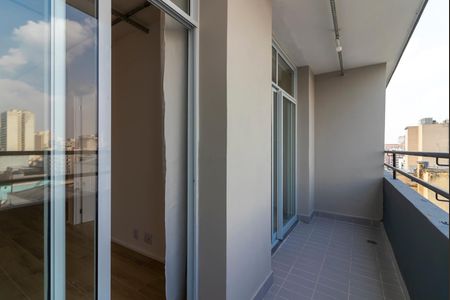 Apartamento à venda com 38m², 1 quarto e sem vaga Apartamento à venda com 38m², 1 quarto e sem vagaVaranda - Quarto