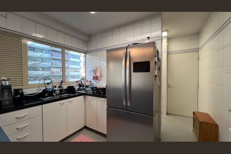 Apartamento à venda com 90m², 3 quartos e 2 vagas Apartamento à venda com 90m², 3 quartos e 2 vagasCozinha