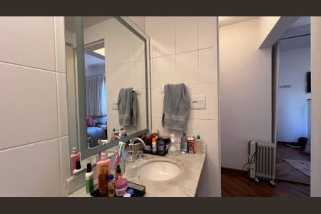 Apartamento à venda com 90m², 3 quartos e 2 vagas Apartamento à venda com 90m², 3 quartos e 2 vagasBanheiro da Suíte