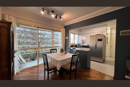 Apartamento à venda com 90m², 3 quartos e 2 vagas Apartamento à venda com 90m², 3 quartos e 2 vagasSala de Jantar