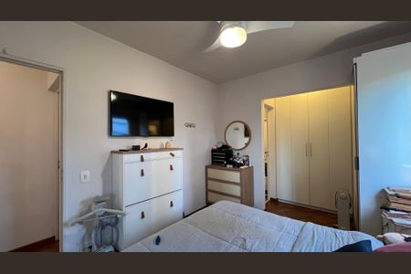 Apartamento à venda com 90m², 3 quartos e 2 vagas Apartamento à venda com 90m², 3 quartos e 2 vagasSuite