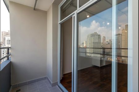 Studio à venda com 26m², 1 quarto e sem vaga Studio à venda com 26m², 1 quarto e sem vagaVaranda