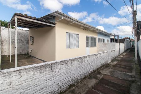 Casa para alugar com 68m², 1 quarto e sem vaga Casa para alugar com 68m², 1 quarto e sem vagaFachada