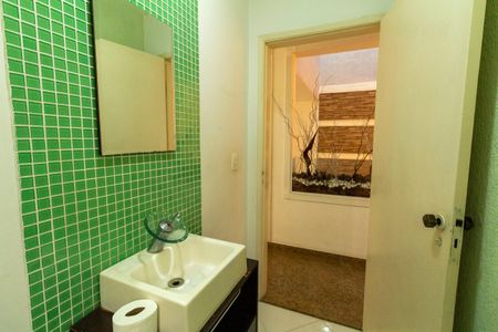 Casa à venda com 400m², 4 quartos e 6 vagasLavabo