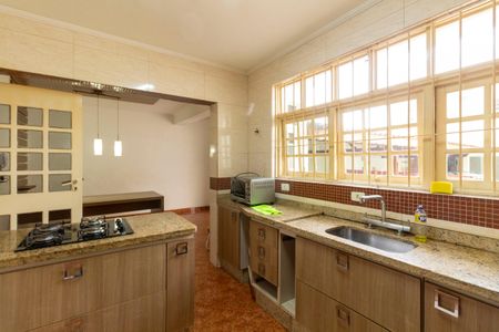 Casa à venda com 400m², 4 quartos e 6 vagasCozinha