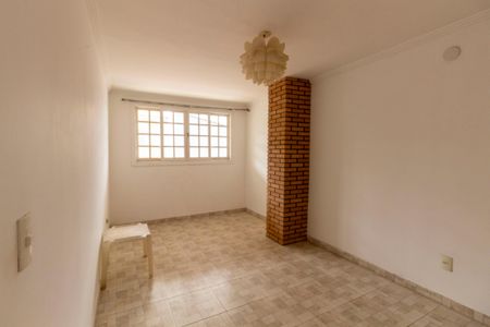 Casa à venda com 400m², 4 quartos e 6 vagasQuarto anexo