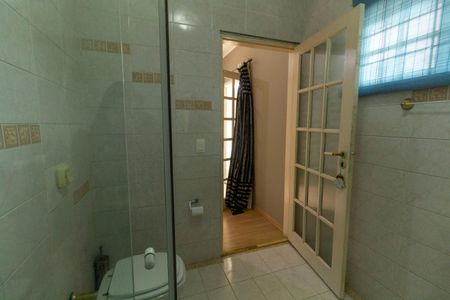 Casa à venda com 400m², 4 quartos e 6 vagasBanheiro da Suíte 3