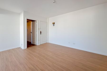 Apartamento à venda com 92m², 2 quartos e 1 vaga Apartamento à venda com 92m², 2 quartos e 1 vagaSala