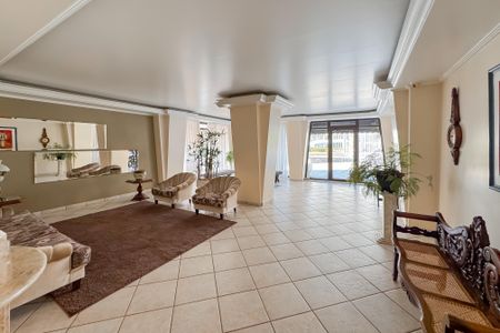 Apartamento à venda com 92m², 2 quartos e 1 vaga Apartamento à venda com 92m², 2 quartos e 1 vagaHall social