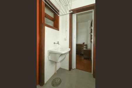 Apartamento à venda com 76m², 2 quartos e 1 vagaÁrea de Serviço