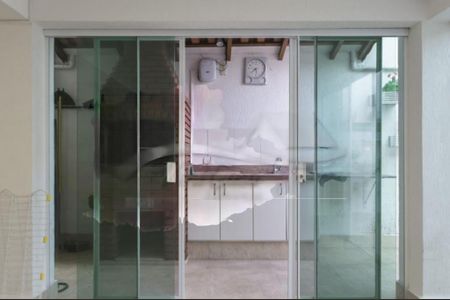 Casa à venda com 3 quartos, 260m² em Cambuci, São Paulo