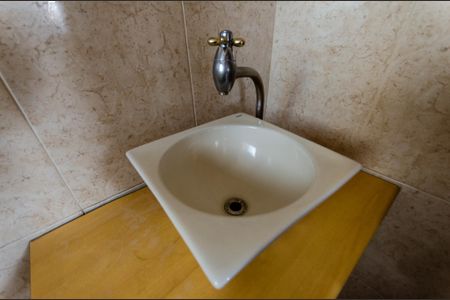 Apartamento à venda com 55m², 2 quartos e 1 vaga Apartamento à venda com 55m², 2 quartos e 1 vagaBanheiro