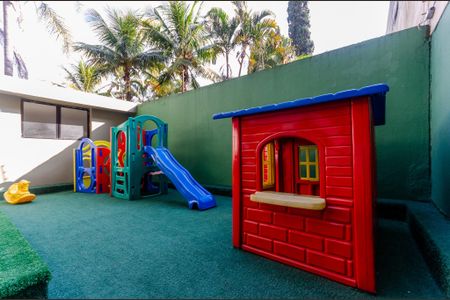 Apartamento à venda com 55m², 2 quartos e 1 vaga Apartamento à venda com 55m², 2 quartos e 1 vagaÁrea comum - Playground