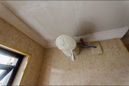 Apartamento à venda com 55m², 2 quartos e 1 vaga Apartamento à venda com 55m², 2 quartos e 1 vagaBanheiro