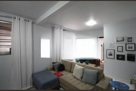 Casa à venda com 3 quartos, 218m² em Vila Mariana, São Paulo