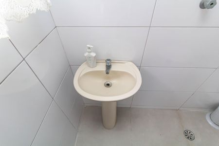 Casa à venda com 200m², 3 quartos e 4 vagas Casa à venda com 200m², 3 quartos e 4 vagasBanheiro de Serviço