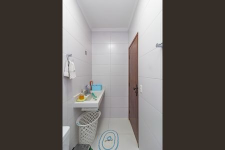 Casa à venda com 200m², 3 quartos e 4 vagas Casa à venda com 200m², 3 quartos e 4 vagasBanheiro
