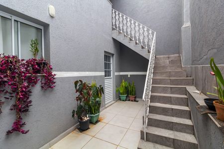 Casa à venda com 200m², 3 quartos e 4 vagas Casa à venda com 200m², 3 quartos e 4 vagasArea comumj