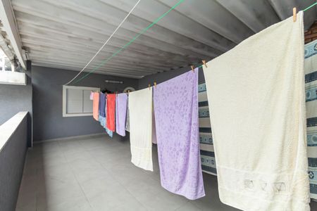 Casa à venda com 200m², 3 quartos e 4 vagas Casa à venda com 200m², 3 quartos e 4 vagasArea comum