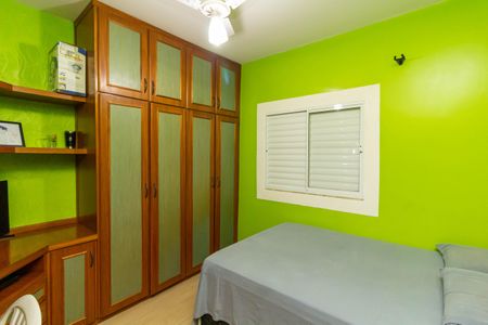 Casa à venda com 200m², 3 quartos e 4 vagas Casa à venda com 200m², 3 quartos e 4 vagasQuarto 1