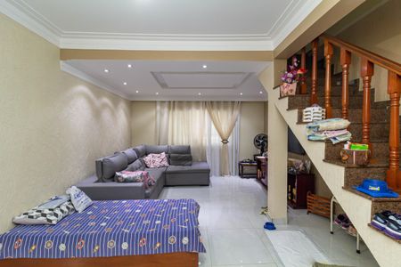 Casa à venda com 200m², 3 quartos e 4 vagas Casa à venda com 200m², 3 quartos e 4 vagasSala