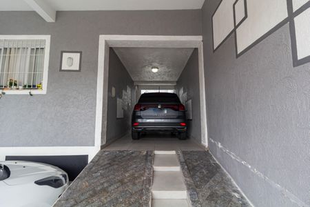 Casa à venda com 200m², 3 quartos e 4 vagas Casa à venda com 200m², 3 quartos e 4 vagasArea comumj