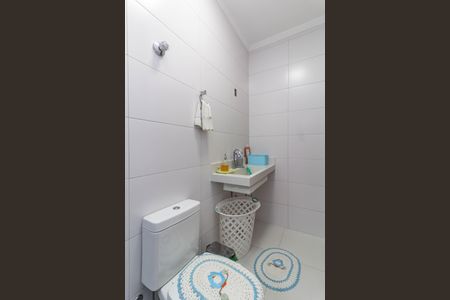 Casa à venda com 200m², 3 quartos e 4 vagas Casa à venda com 200m², 3 quartos e 4 vagasBanheiro