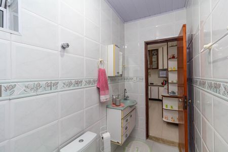 Casa à venda com 200m², 3 quartos e 4 vagas Casa à venda com 200m², 3 quartos e 4 vagasBanheiro Social