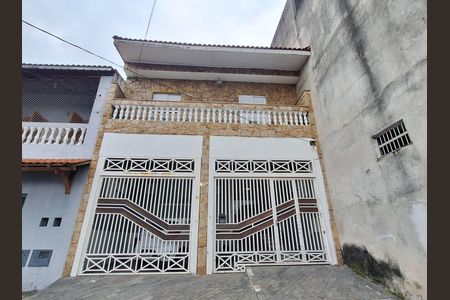 Casa à venda com 200m², 3 quartos e 4 vagas Casa à venda com 200m², 3 quartos e 4 vagasFachada