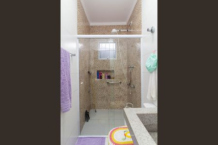 Casa à venda com 200m², 3 quartos e 4 vagas Casa à venda com 200m², 3 quartos e 4 vagasBanheiro /Suite