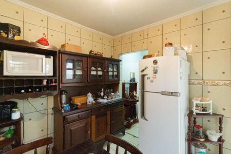 Casa à venda com 160m², 4 quartos e 2 vagas Casa à venda com 160m², 4 quartos e 2 vagasCozinha